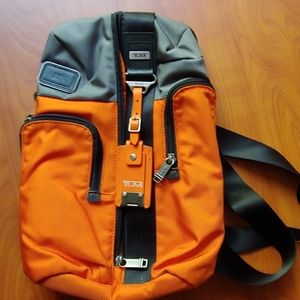 Tuni Alpha Braco Monterey Sling in Orange